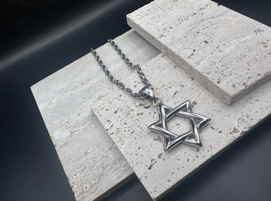 Men and Women Magen David Star of David Necklace Unisex - Silver